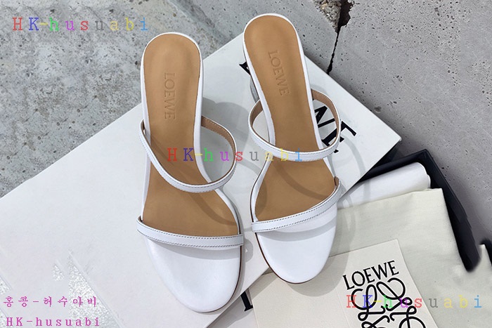 NEW 로에베 샌들 신상 L 551110