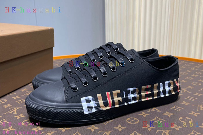 NEW  버버리 스니커즈 신상 BB  4415512