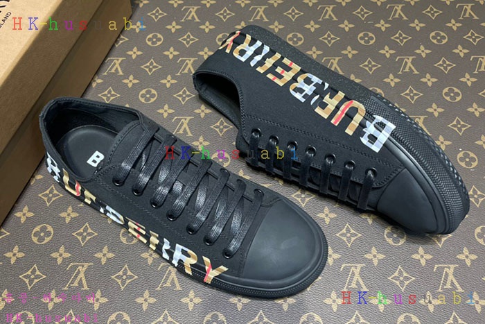 NEW  버버리 스니커즈 신상 BB  4415512