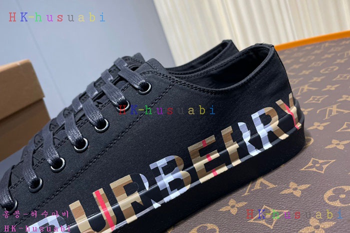 NEW  버버리 스니커즈 신상 BB  4415512
