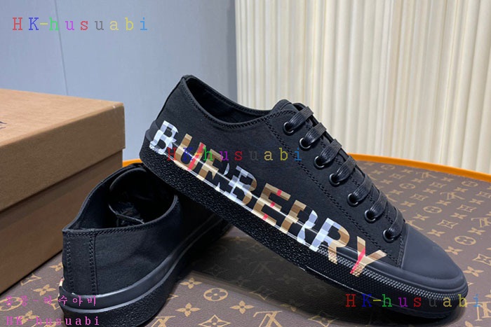 NEW  버버리 스니커즈 신상 BB  4415512