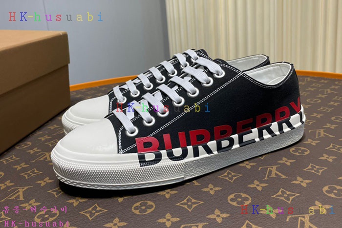 NEW  버버리 스니커즈 신상 BB  4415513