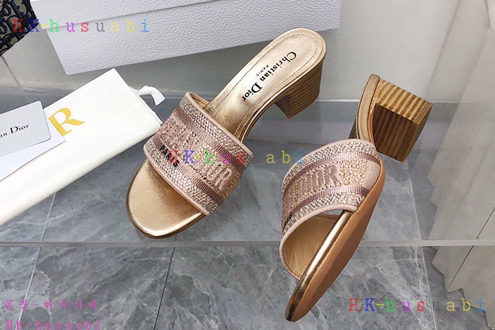 NEW 디올 샌들 신상 DR 421617