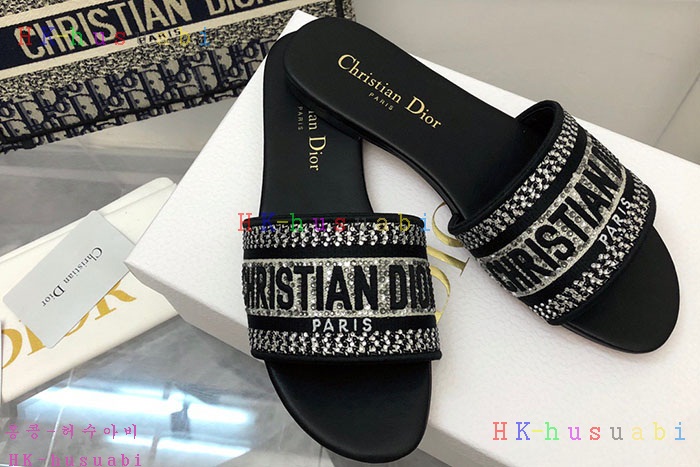 NEW 디올 샌들 신상 DR 421618