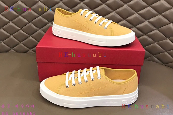 NEW 페라가모 스니커즈 신상 F 1105003