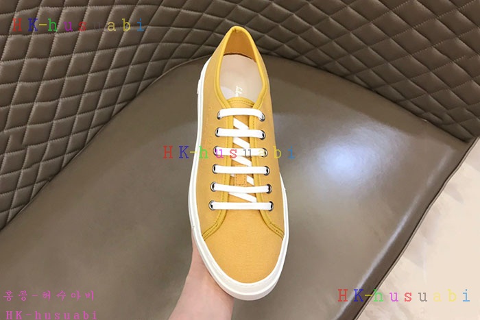 NEW 페라가모 스니커즈 신상 F 1105003