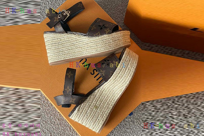 NEW 루이비통 샌들 신상 LV 522413