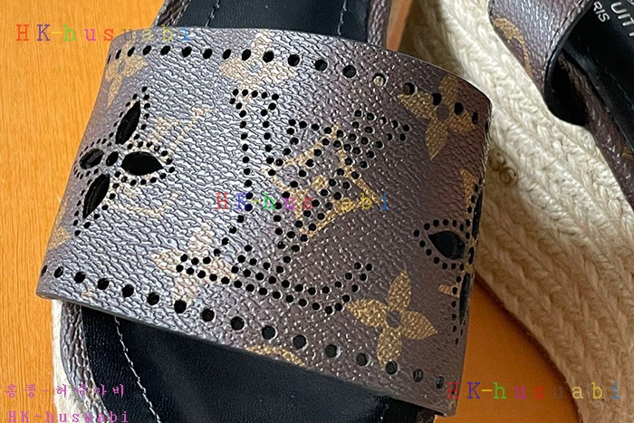 NEW 루이비통 샌들 신상 LV 522413