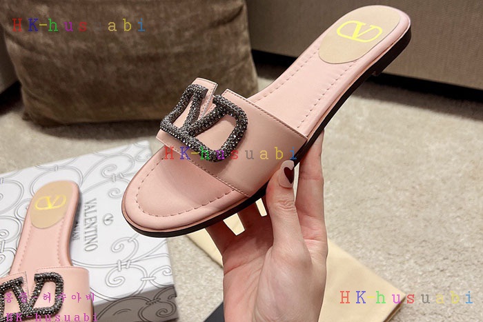 NEW 발렌티노 샌들 신상 V 142440