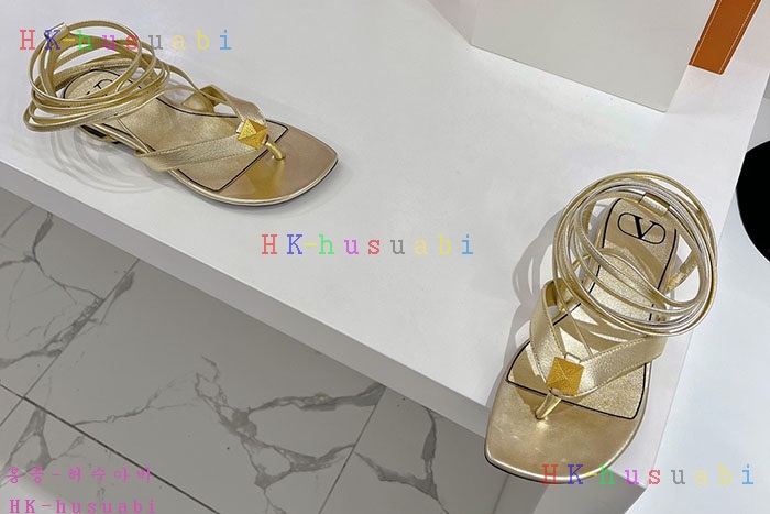 NEW 발렌티노 샌들 신상 V 1427880