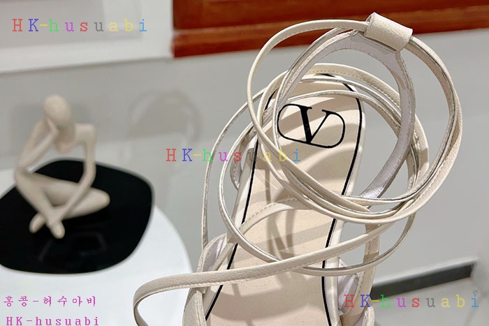 NEW 발렌티노 샌들 신상 V 1427881