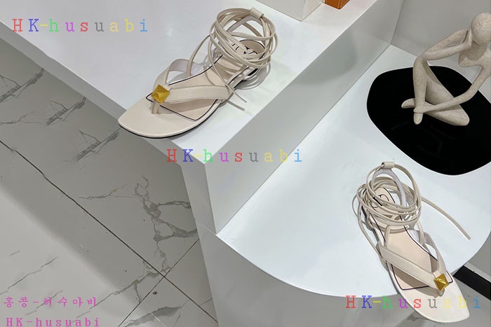 NEW 발렌티노 샌들 신상 V 1427881
