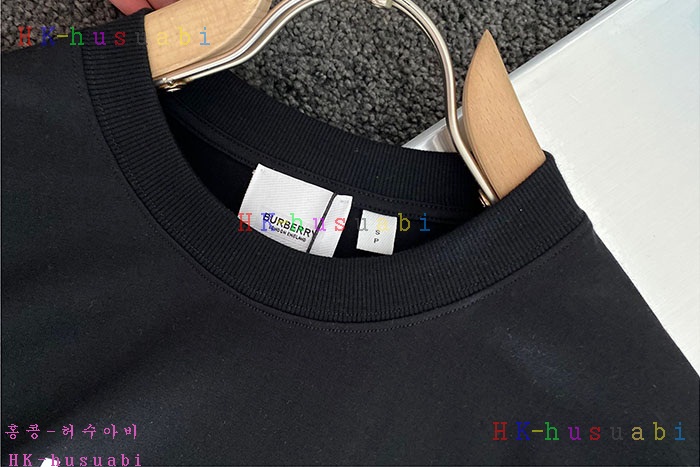 NEW 버버리 반팔티 신상 BB 1114241