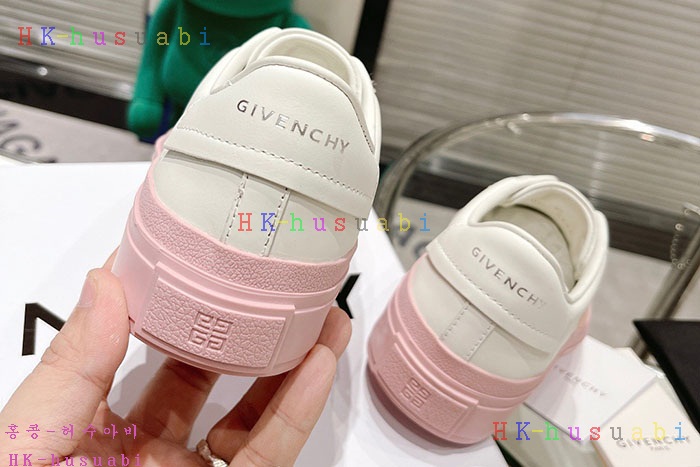 NEW  지방시 스니커즈 신상 GV 573302