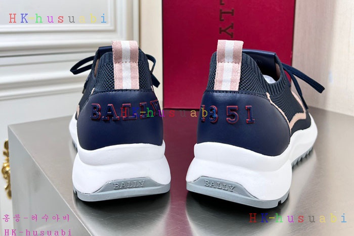 NEW 발리 스니커즈 신상 B 554240