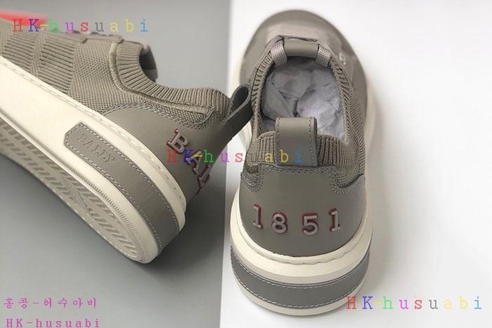 NEW 발리 스니커즈 신상 B 558803