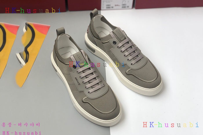 NEW 발리 스니커즈 신상 B 558803