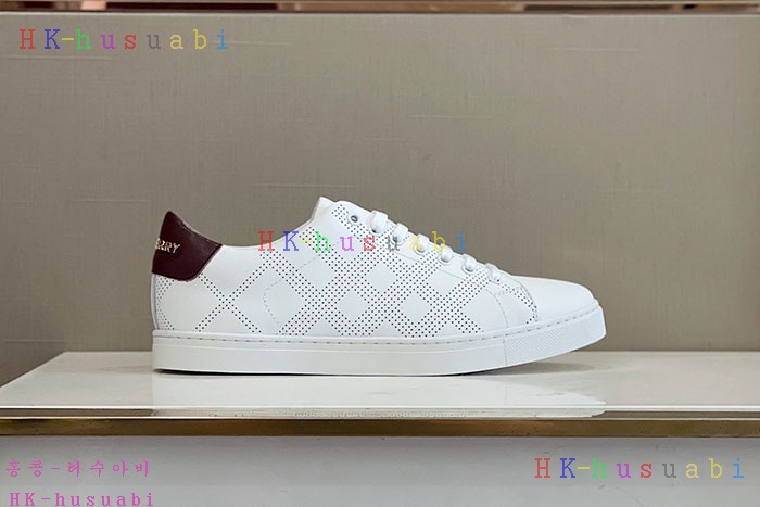 NEW 버버리 스니커즈 신상 BB 924111