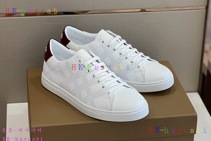 NEW 버버리 스니커즈 신상 BB 924111
