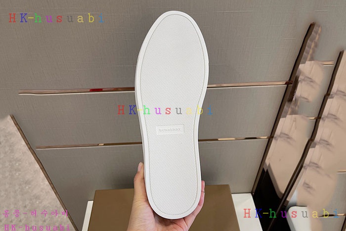 NEW 버버리 스니커즈 신상 BB 924110