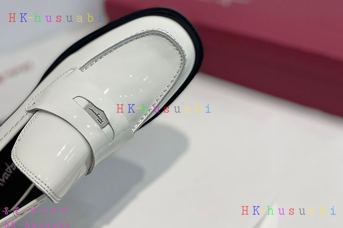 NEW 페라가모 신발 신상 F 5588011