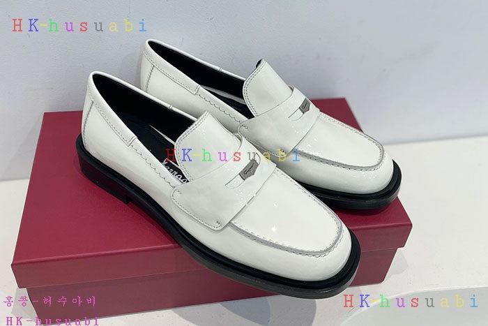 NEW 페라가모 신발 신상 F 5588011