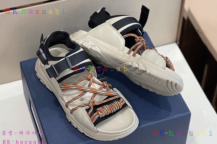 NEW 디올 샌들 신상 DR 144142