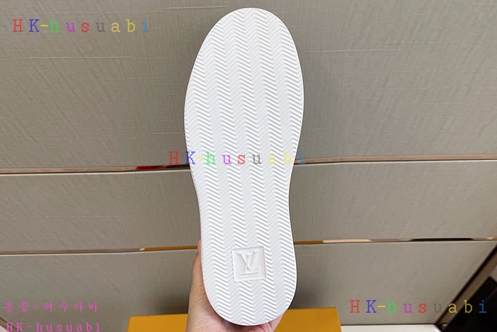 NEW 루이비통 스니커즈 신상 LV 2255512