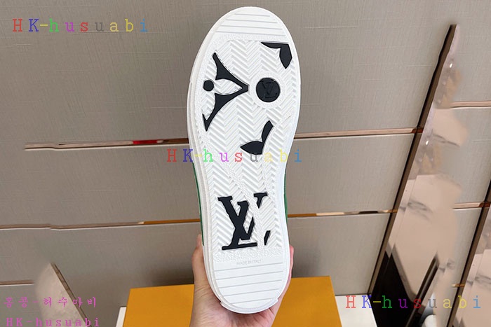 NEW 루이비통 스니커즈 신상 LV 922242
