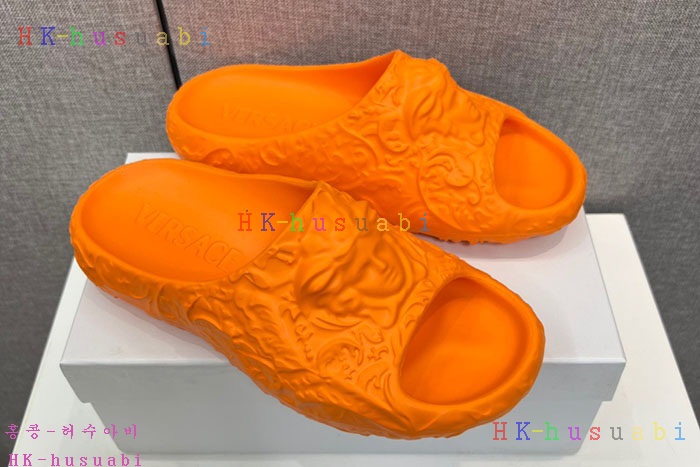 NEW 베르사체 샌들 신상 V 4241111
