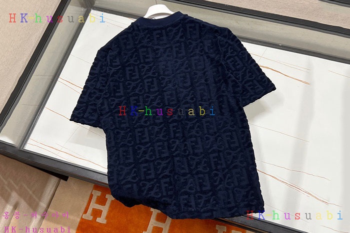 NEW 펜디 반팔티 신상 F 925002