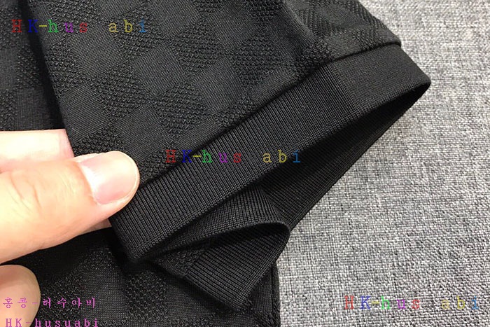 NEW 루이비통 반팔티 신상 LV 4488536