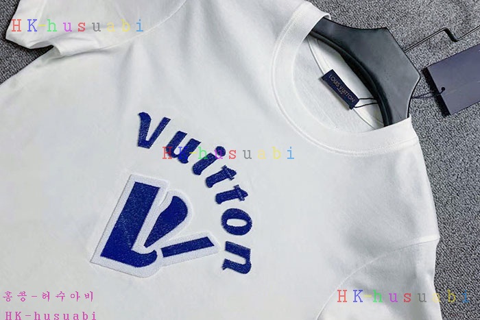NEW 루이비통 반팔티 신상 LV 4488540