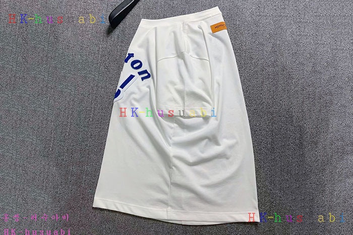 NEW 루이비통 반팔티 신상 LV 4488540