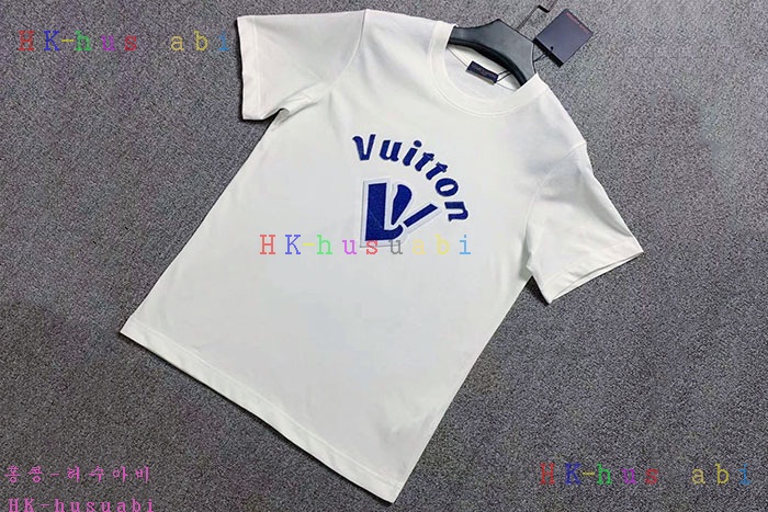 NEW 루이비통 반팔티 신상 LV 4488540