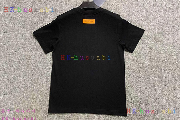 NEW 루이비통 반팔티 신상 LV 4488543