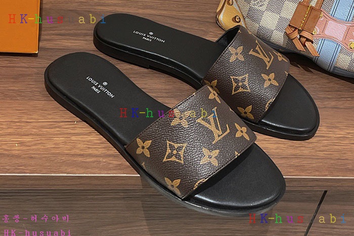NEW 루이비통 샌들 신상 LV 3056004