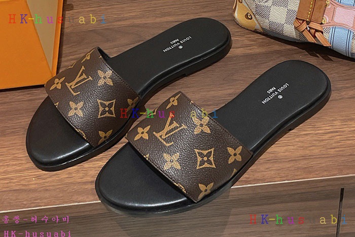 NEW 루이비통 샌들 신상 LV 3056004