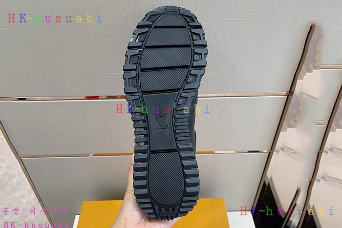 NEW 루이비통 스니커즈 신상 LV 285623