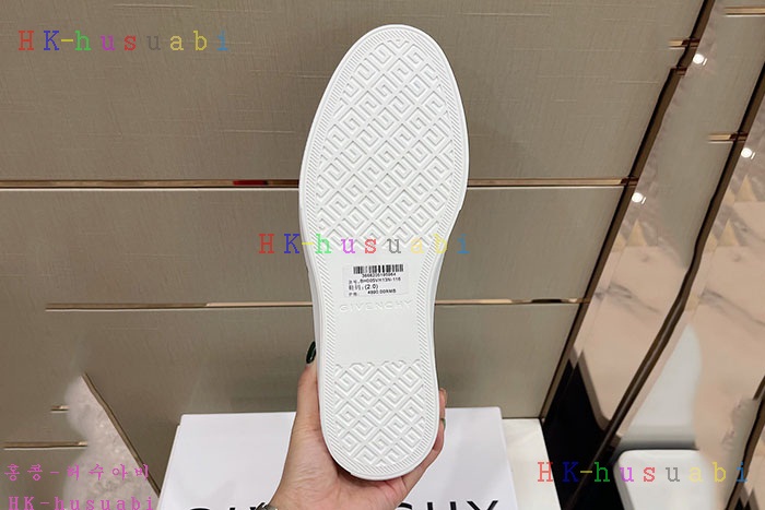 NEW 지방시 스니커즈 신상 GV 2252400