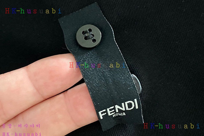 NEW 펜디 반팔티 신상 FD 142501