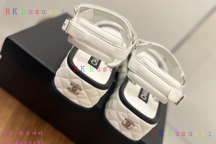 NEW 샤넬 샌들 신상 C 525705