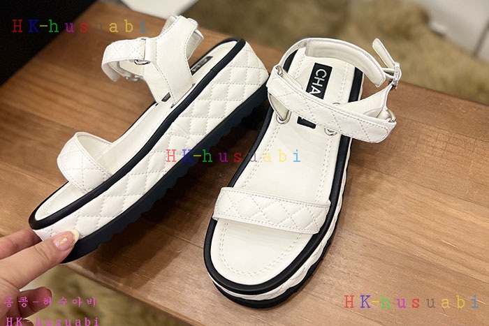 NEW 샤넬 샌들 신상 C 525705