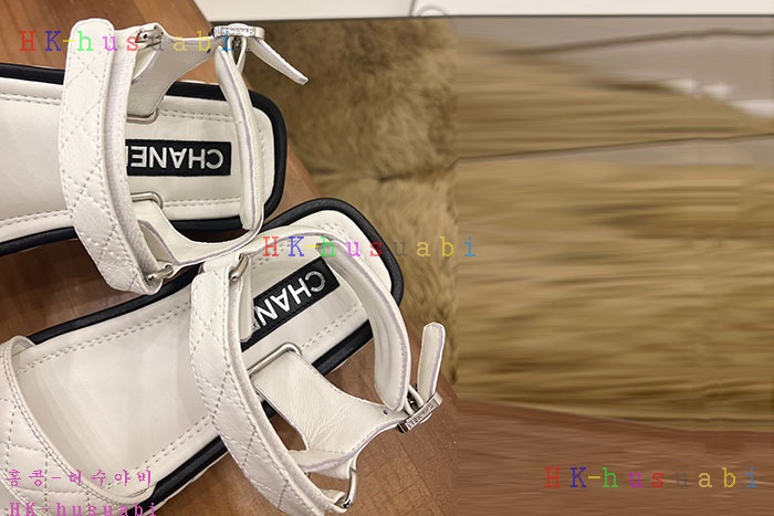NEW 샤넬 샌들 신상 C 525705