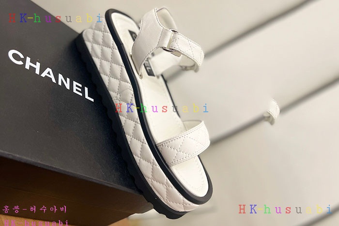 NEW 샤넬 샌들 신상 C 525705