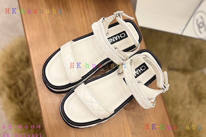 NEW 샤넬 샌들 신상 C 525705