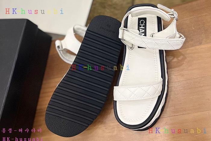 NEW 샤넬 샌들 신상 C 525705