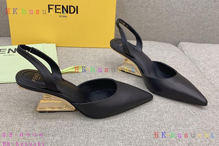 NEW  펜디 신발 신상 FD 9658802