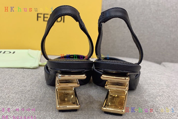 NEW  펜디 신발 신상 FD 9658802