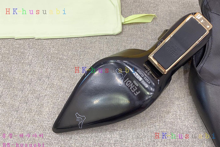 NEW  펜디 신발 신상 FD 9658802